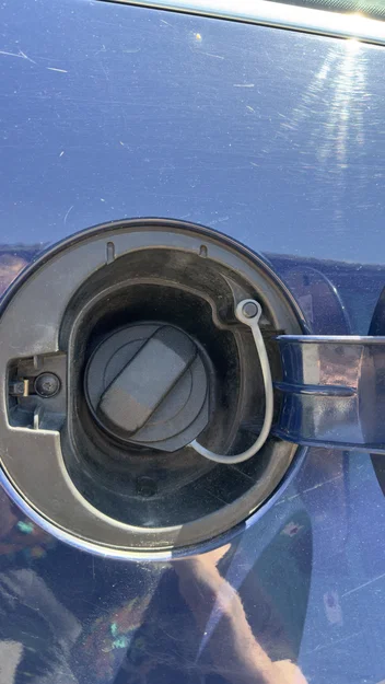 Dây đai giữ nắp bình xăng VW Passat 3BG B5.5 (Tankdeckel Halteband) - Image 1