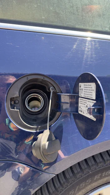 Dây đai giữ nắp bình xăng VW Passat 3BG B5.5 (Tankdeckel Halteband) - Image 2