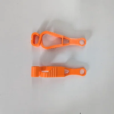 Kẹp treo găng tay (Gloves clip for hanging)