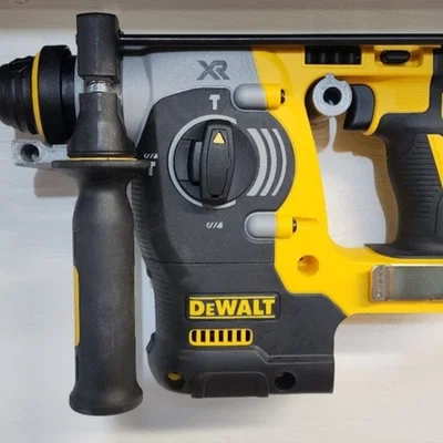 Giá Treo Tường Máy Khoan Dewalt DCH273B (Tương thích Makita DHR171)