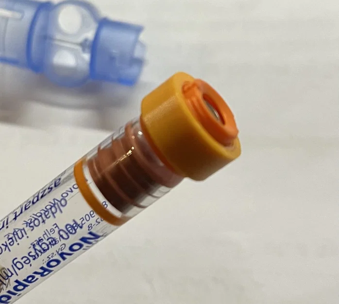 Bộ chuyển đổi ống Penfill Novorapid cho bơm insulin Minimed - Image 1