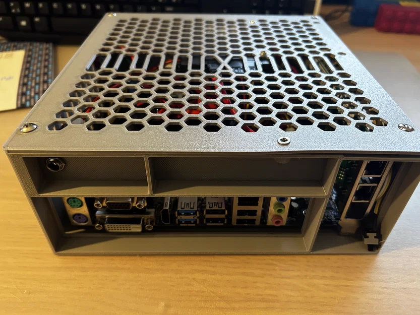 Vỏ Case Máy Tính mATX Tối Giản (Simple mATX form PC chassis M) - Image 2