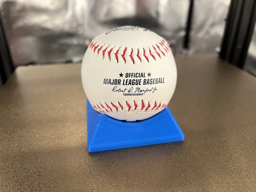 Đế trưng bày bóng chày (Baseball Stand) - Image 1