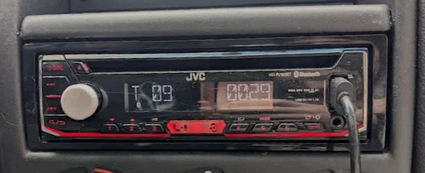 Núm xoay radio xe hơi JVC (Autoradio) - Image 1