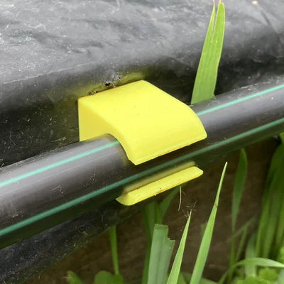 Ngàm neo bắt vít gắn ống tưới nhỏ giọt 1/2" lên gỗ