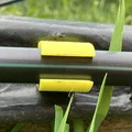 Ngàm neo bắt vít gắn ống tưới nhỏ giọt 1/2" lên gỗ - Thumbnail 2
