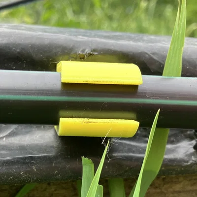 Ngàm neo bắt vít gắn ống tưới nhỏ giọt 1/2" lên gỗ