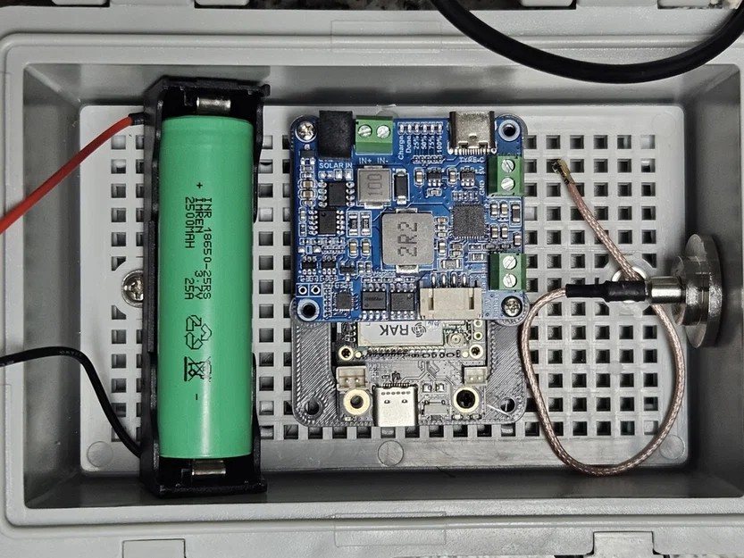 Adapter enclosure cho Meshtastic RAK + Waveshare Solar - Image 5