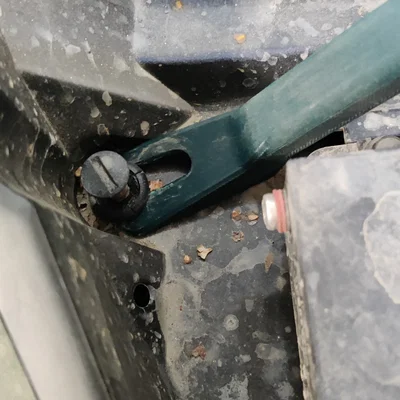 Dụng cụ tháo rivet ốp thân xe (Body Panel Rivet Removal Tool)