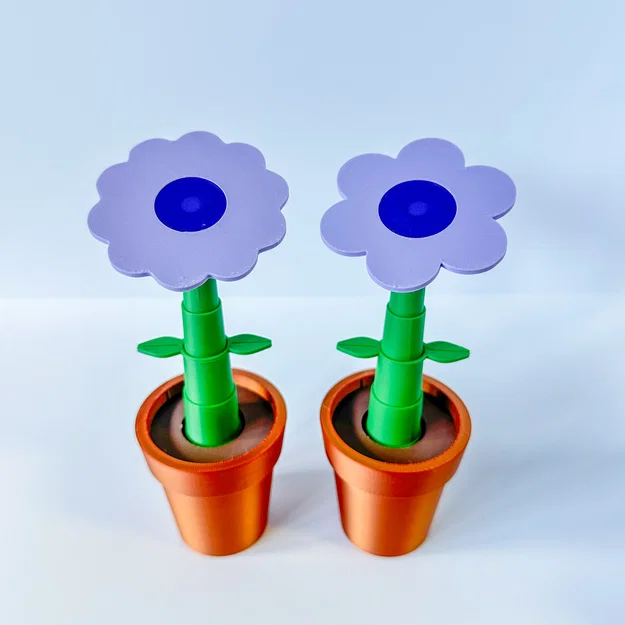 Hoa Trong Chậu Kèm Bình Tưới Nước - Image 6