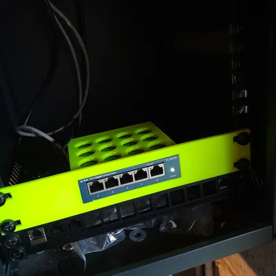 Giá đỡ Rack 10 inch cho switch TP-LINK TL-SG105