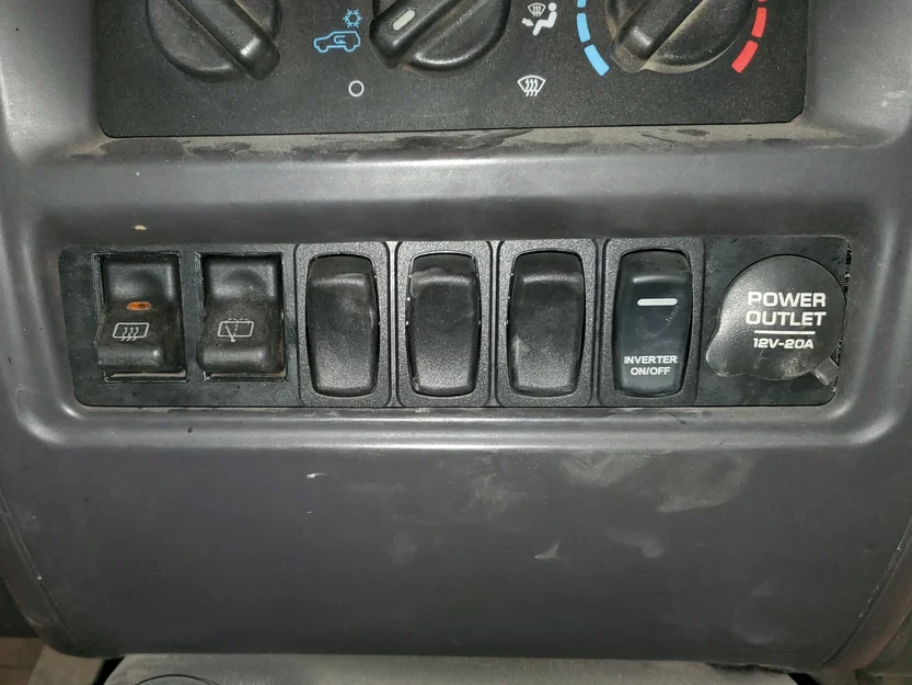 Bảng công tắc thay thế Jeep Cherokee XJ 97-01 (97-01 Jeep Cherokee XJ Switch Panel) - Image 1