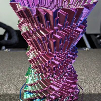 Mẫu in 3D Meteorite Vase: Bình hoa nghệ thuật và Đế cúp ấn tượng