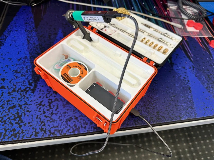 Trạm hàn Pinecil di động hoàn toàn kèm pin (Fully Portable Pinecil Soldering Station) - Image 1