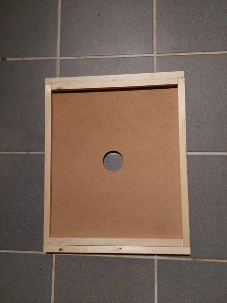 Bienenflucht (Bee Escape) – Lối thoát ong khi thu hoạch mật - Image 2