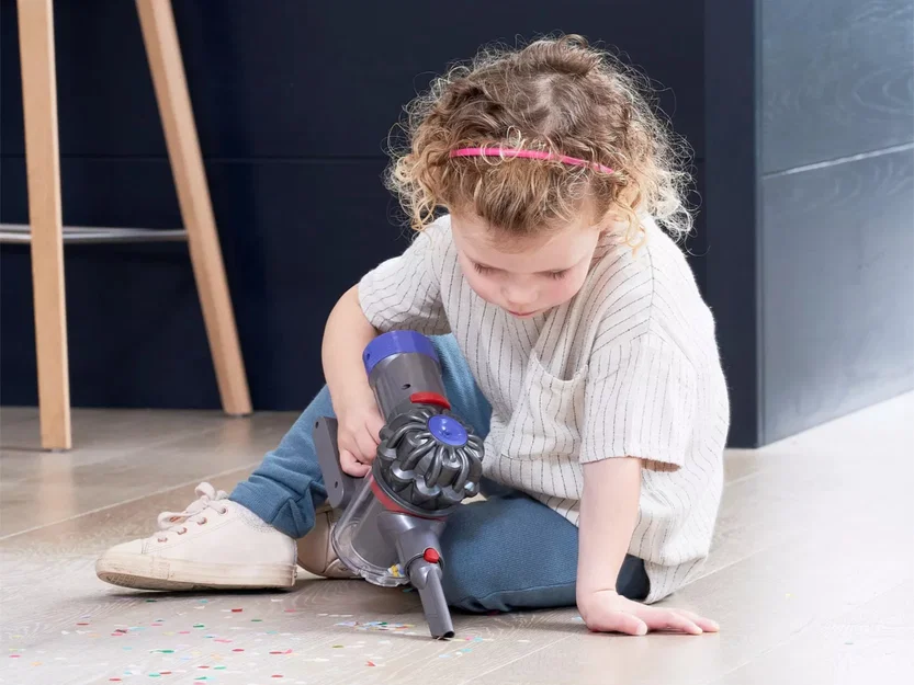 Nắp đáy đồ chơi máy hút bụi Casdon Dyson - Bản STRONG - Image 4