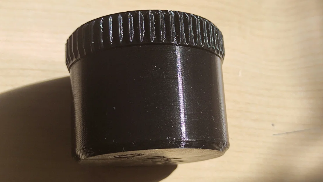 Hộp parametric nắp vặn ren (OpenSCAD) - Image 2