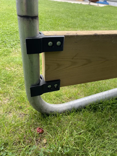 Bộ kẹp 3D chắn Robot cắt cỏ không mắc kẹt vào chân bạt nhún (Trampoline) - Image 2