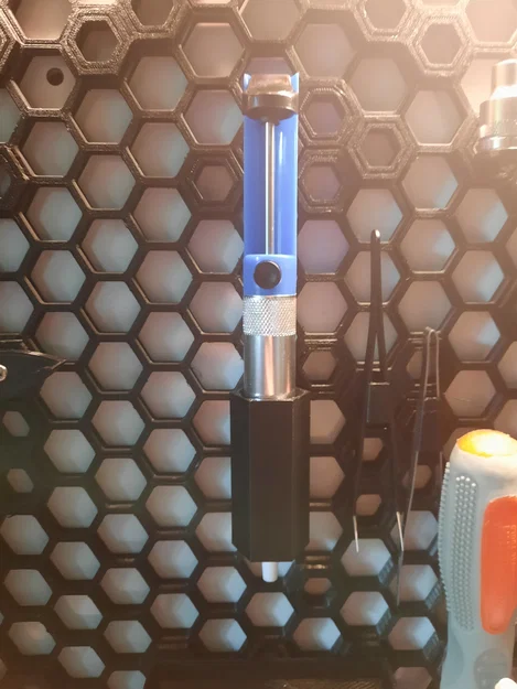Giá treo ống hút thiếc cho bảng Honeycomb Storage Wall (HSW) - Image 2