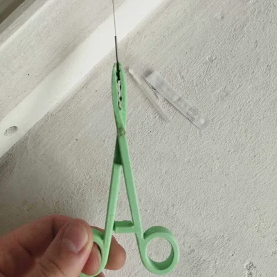 Kẹp Kocher (Kocher clamp)