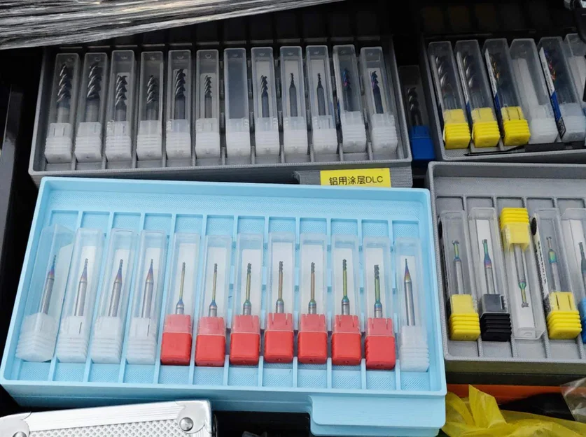 Khay đựng end mill xếp chồng (Stackable end mill tray) - Image 3