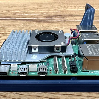 Raspberry Pi 5 Rack Mount 19" - Gắn bên phải (Right-sided)