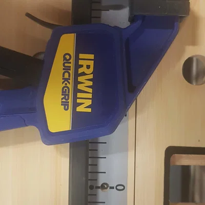 Adapter kẹp Irwin Quick-Grip cho góc khung 90°