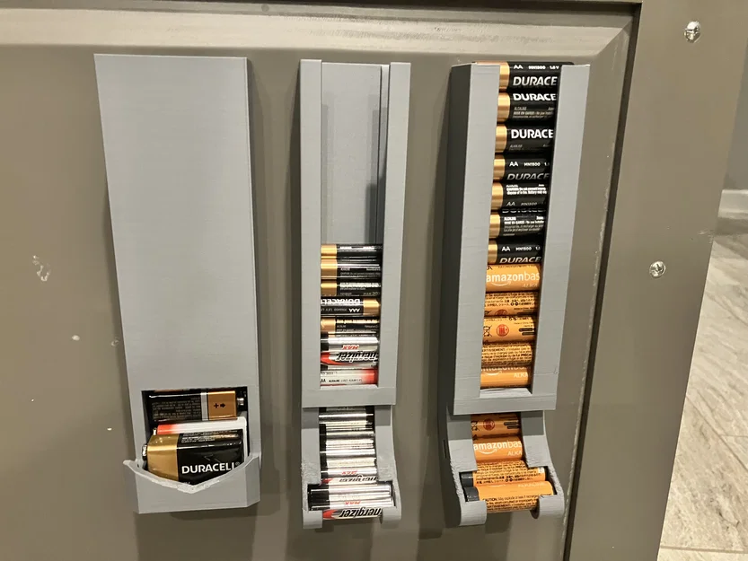 Khay nhả pin AA, AAA và 9V - Image 1