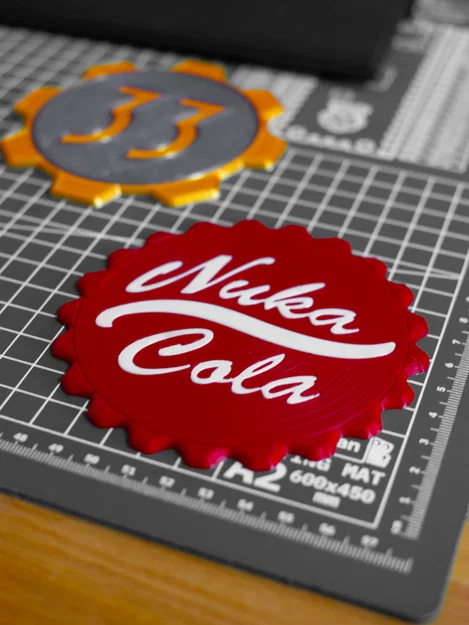 Lót Ly Fallout: Bánh Răng Vault 33 & Nắp Nuka Cola (Không Cần MMU/AMS) - Image 2