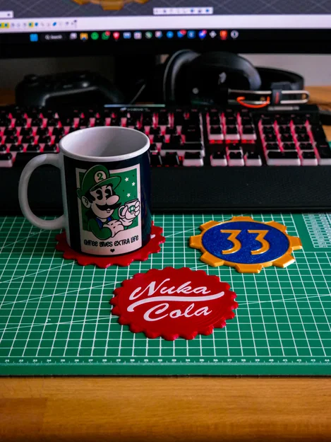 Lót Ly Fallout: Bánh Răng Vault 33 & Nắp Nuka Cola (Không Cần MMU/AMS) - Image 3