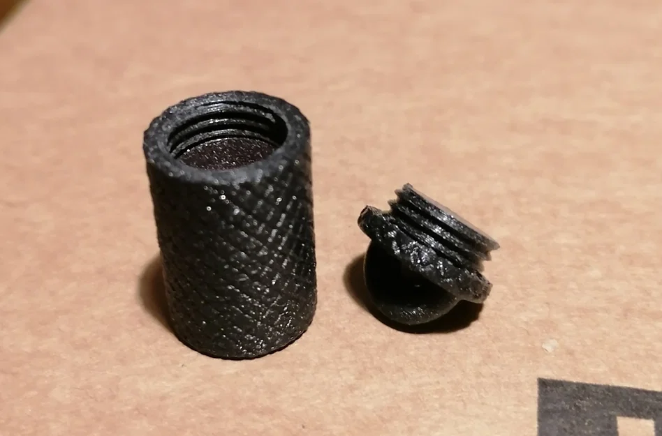 Móc khóa hộp thuốc (pillbox) với 3 ngăn (cups) khác nhau - Image 2
