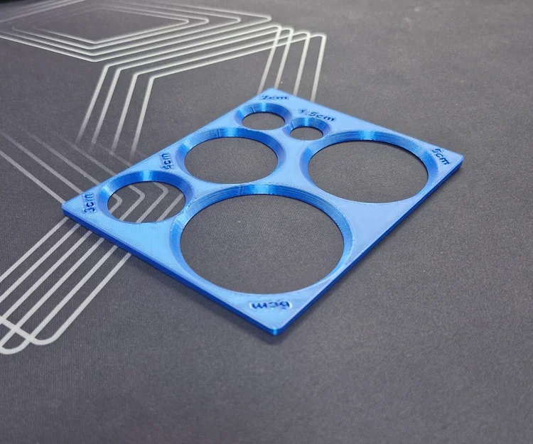 Thước vẽ theo vòng tròn (circle tracing ruler) - Image 1