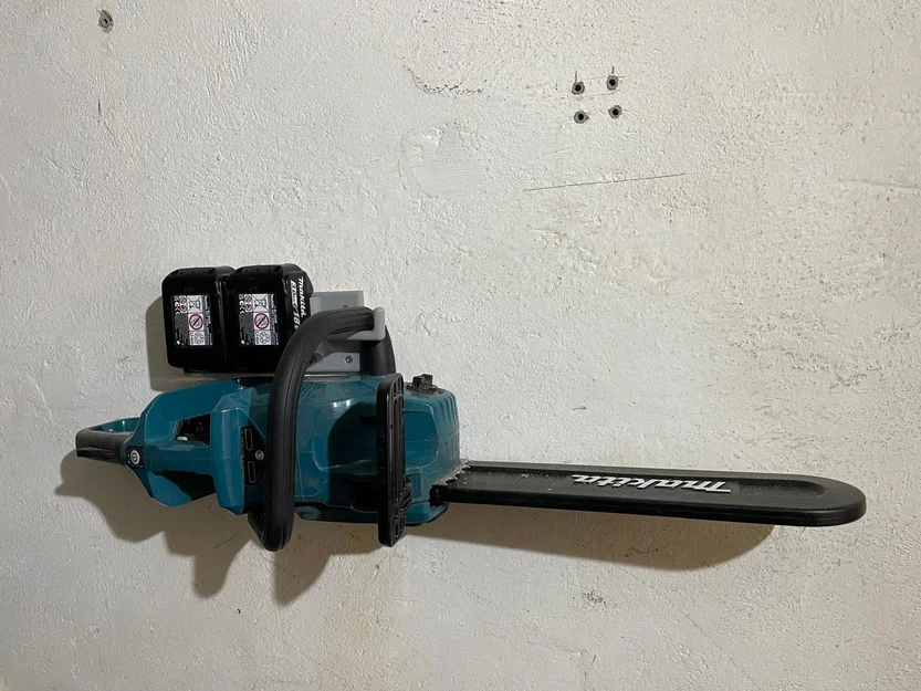 Giá treo tường cho máy cưa xích Makita DUC353 - Giải pháp gọn gàng - Image 1