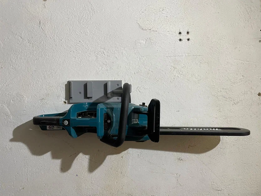 Giá treo tường cho máy cưa xích Makita DUC353 - Giải pháp gọn gàng - Image 2
