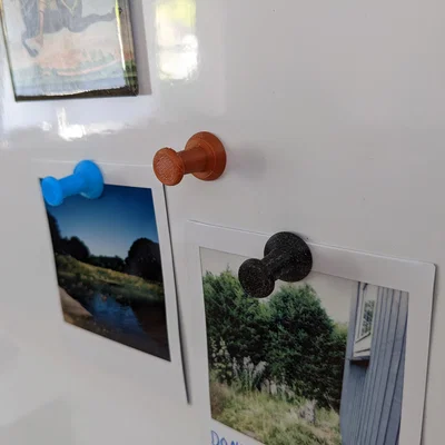Nam châm tủ lạnh dạng ghim bấm (Push pin fridge magnet)