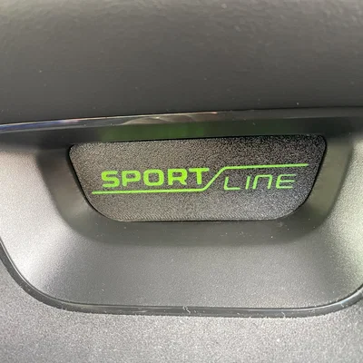 Skoda Enyaq IV Sportline - Smart Holder (Giá đỡ gắn headrest)