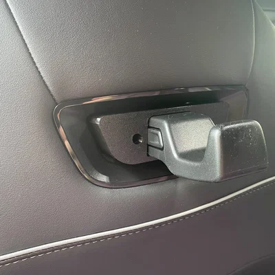 Skoda Enyaq IV Sportline - Smart Holder (Giá đỡ gắn headrest)
