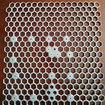 Khung giá đỡ Micro ATX treo tường tương thích Honeycomb Storage Wall