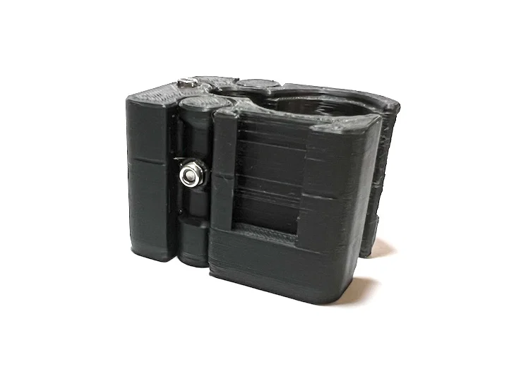 Kẹp xe lăn Medline & Universal có dovetail cho cupholder và phoneholder - Image 3