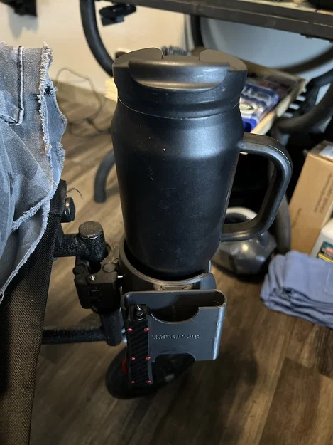 Kẹp xe lăn Medline & Universal có dovetail cho cupholder và phoneholder - Image 7