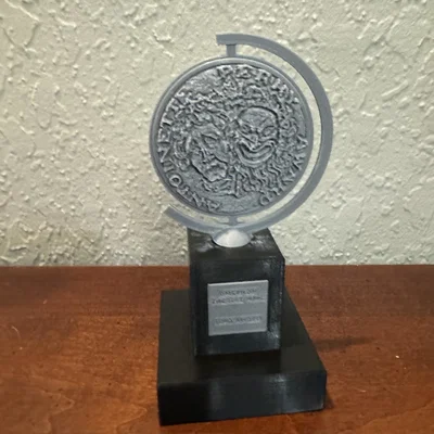 Mô hình cúp Tony Award - Tái hiện tinh xảo giải thưởng sân khấu
