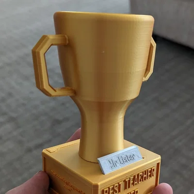 Giải thưởng “Best Teacher Ever” (cúp vinh danh thầy/cô giáo)
