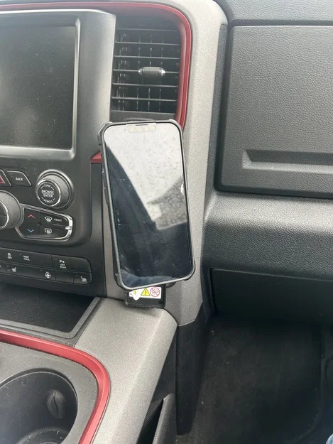 Ngàm Gắn Điện Thoại Cho Xe RAM 1500 2500 3500 (Thế Hệ 4) - Image 2