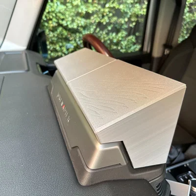 Chắn nắng màn hình trung tâm Ineos Grenadier