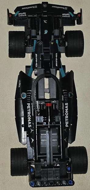Giá treo tường tối ưu cho mô hình Lego F1 Mercedes 42165 - Image 1