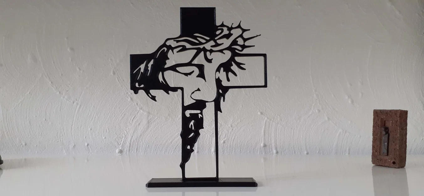 Mô hình in 3D Chúa Jesus trên thánh giá nghệ thuật - Image 1