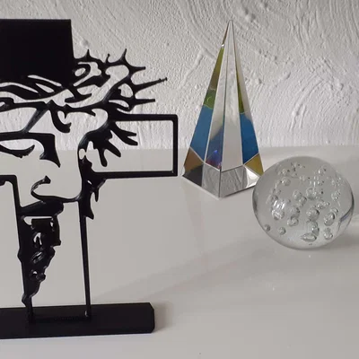 Mô hình in 3D Chúa Jesus trên thánh giá nghệ thuật