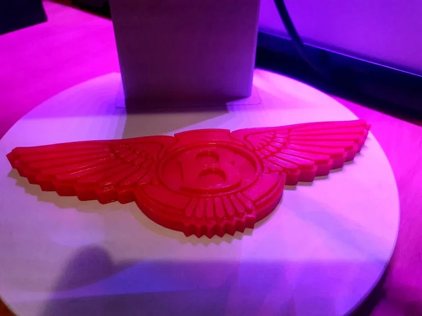 Mô hình logo Bentley - Biểu tượng xe hơi sang trọng in 3D - Image 1