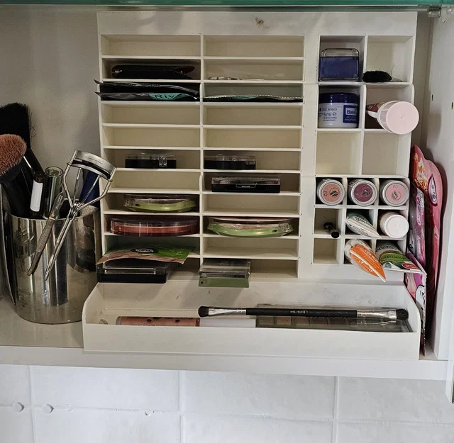 Khay sắp xếp đồ trang điểm (Makeup Organizer) - Image 1