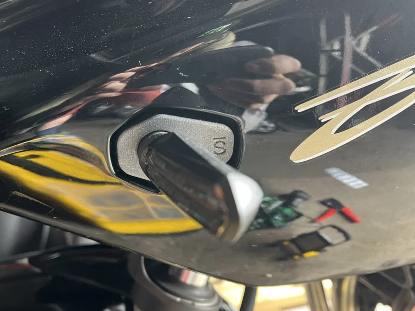 Adapter gắn đèn xi-nhan cho Suzuki GSF Bandit (indicator adapters) - Image 2